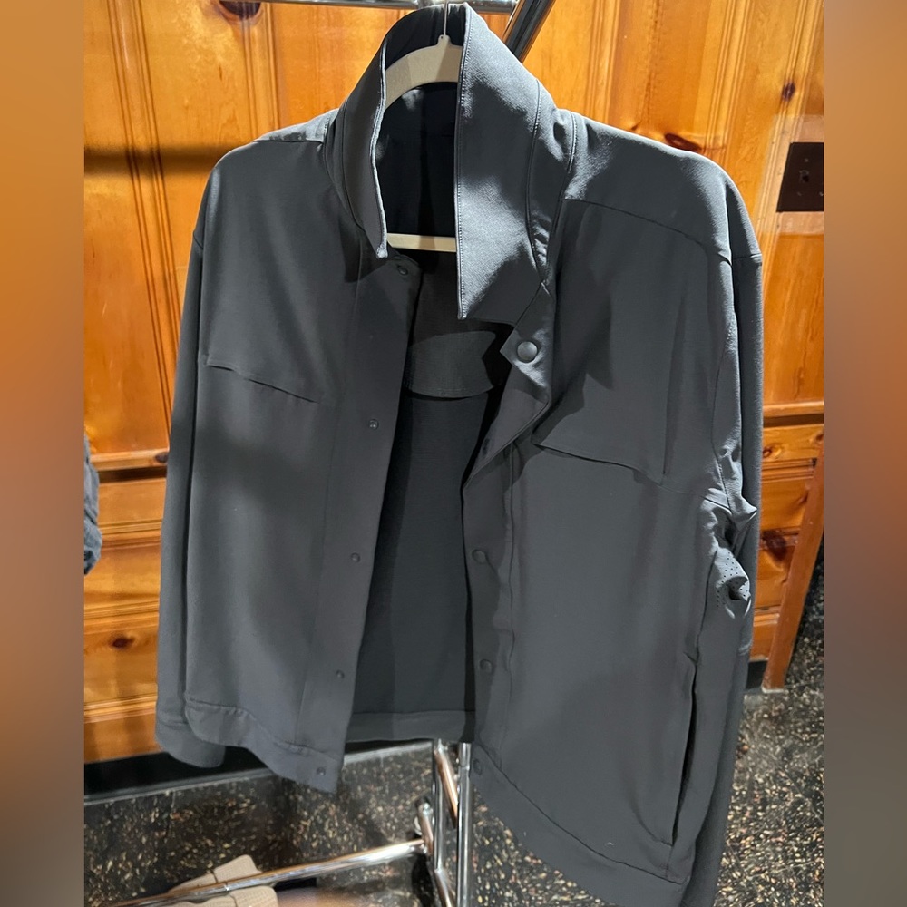 Lululemon Athletica Men’s Bomber Jacket Gray Medium